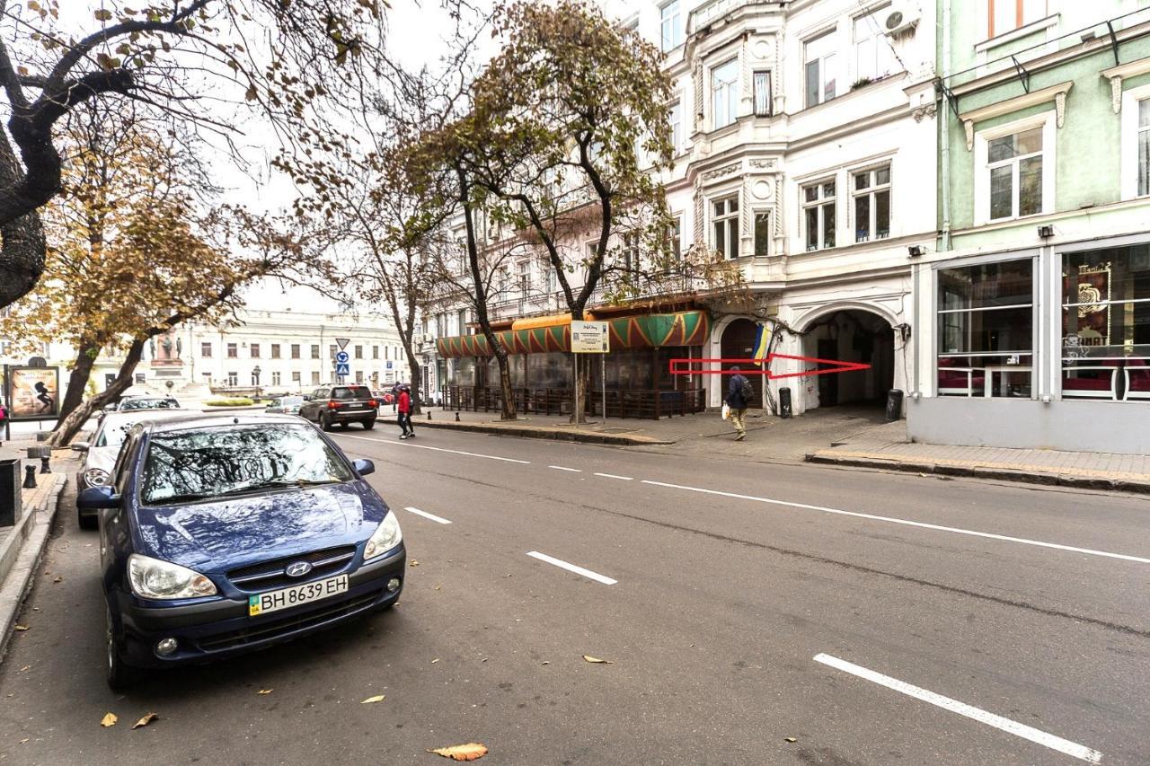 Центр Однокомнатная Просторная Квартира Улица Екатериниская Odessa Exterior foto